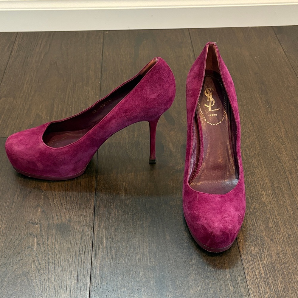 Yves Saint Laurent Magenta Suede Platform Pumps